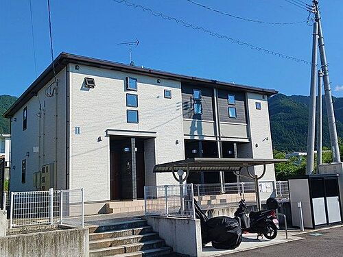 愛媛県四国中央市中之庄町 2階建 築4年5ヶ月