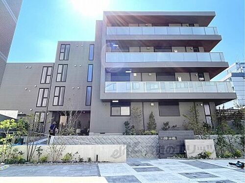 奈良県生駒市元町１丁目 築2年3ヶ月 4階建