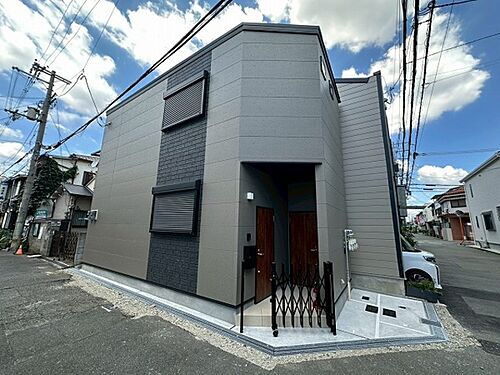 大阪府吹田市日の出町 築1年未満 2階建