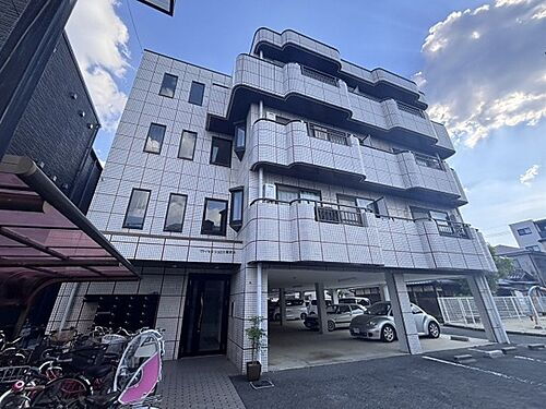 大阪府茨木市沢良宜西２丁目 築37年6ヶ月 4階建