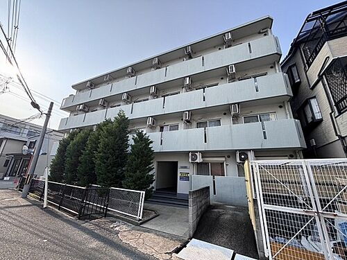 大阪府茨木市稲葉町 築37年7ヶ月 4階建