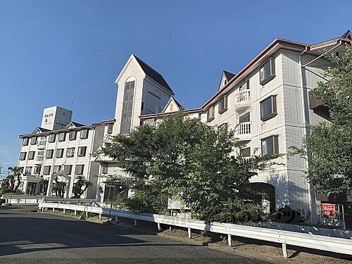 奈良県大和高田市西三倉堂２丁目 築36年1ヶ月 4階建