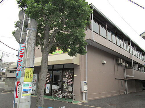 松屋コーポ 3階建
