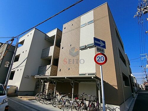 大阪府大阪市淀川区三津屋中３丁目 築9年3ヶ月 3階建