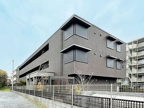 千葉県市川市南八幡１丁目 賃貸マンション