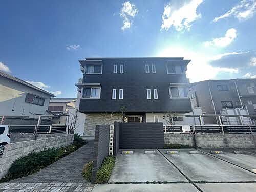 兵庫県伊丹市梅ノ木４丁目 賃貸マンション