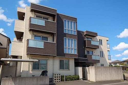 Ｐｒｅｎｄｒｅ　Ａｇｌａｉａ