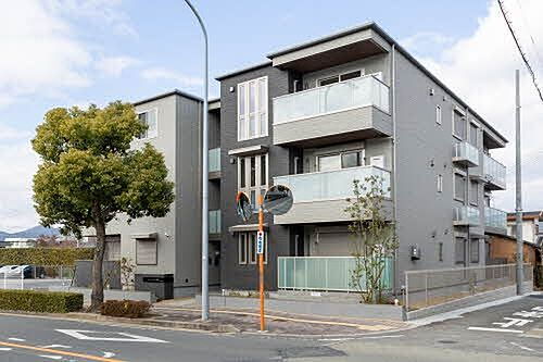 シャーメゾン西町