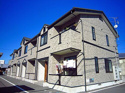 長野県東御市鞍掛 2階建 築19年9ヶ月
