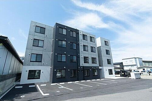 北海道札幌市白石区本通６丁目南 4階建 