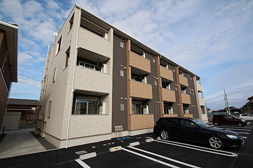 ルミナス　Ｂ 3階建