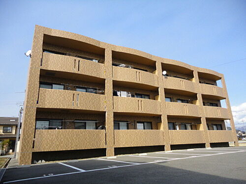 滋賀県長浜市弥高町 賃貸マンション