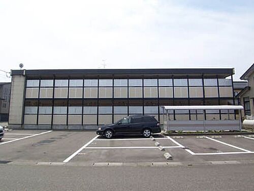 新潟県上越市春日山町２丁目 賃貸アパート