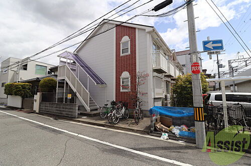 兵庫県西宮市甲子園浦風町 2階建