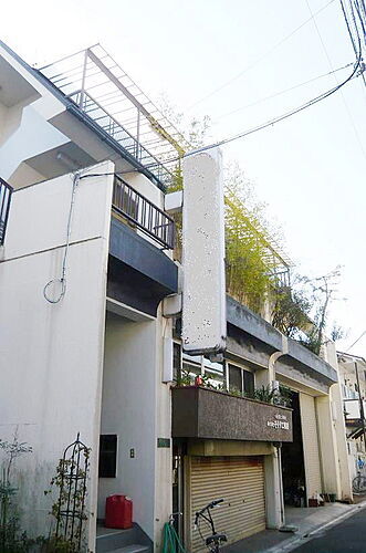 東京都中野区江原町２丁目 賃貸マンション