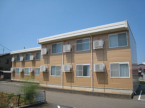 新潟県上越市昭和町１丁目 賃貸アパート