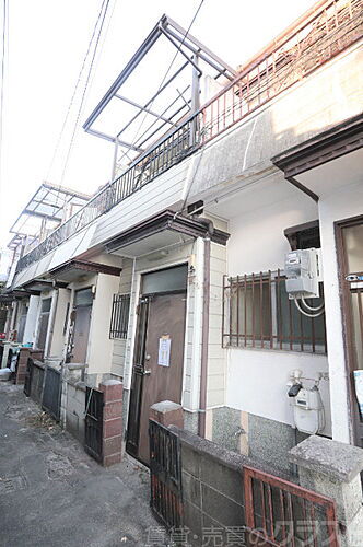 大阪府寝屋川市東香里園町 築50年 2階建