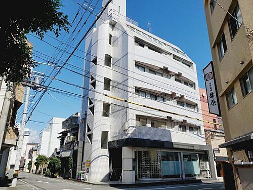 徳島県徳島市南仲之町２丁目 6階建 築32年