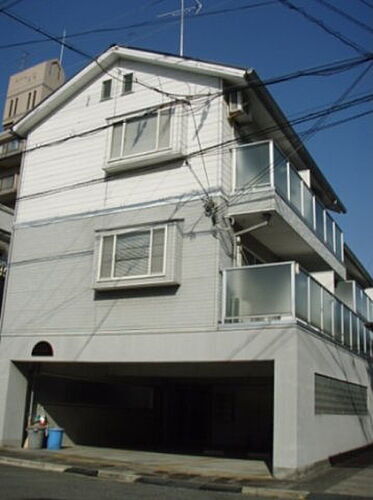 大阪府羽曳野市誉田２丁目 3階建 築32年10ヶ月