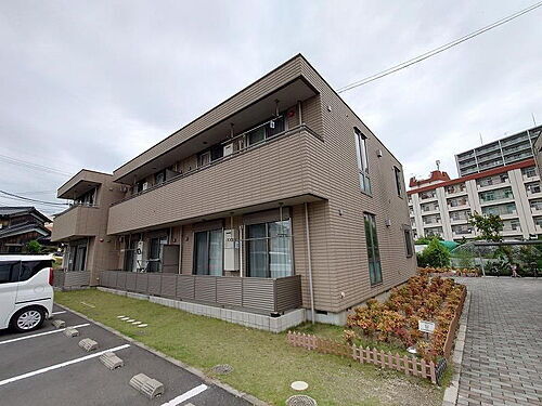 岡山県倉敷市西富井 2階建