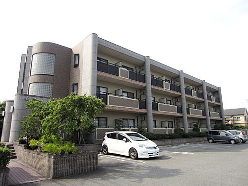 大阪府岸和田市加守町４丁目 築22年9ヶ月 3階建