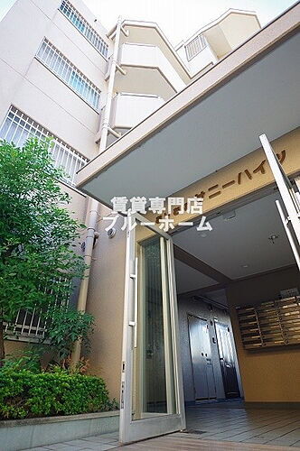 大阪府大阪市住吉区遠里小野２丁目 築42年2ヶ月 5階建