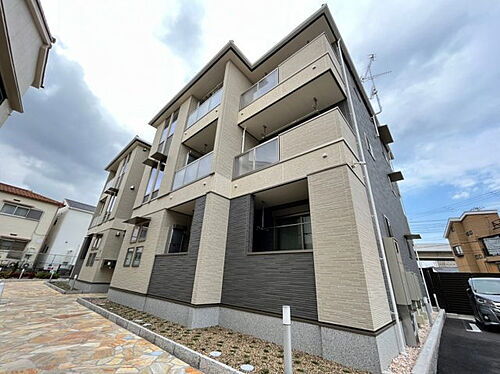 大阪府堺市中区新家町 築3年2ヶ月 3階建