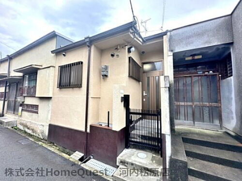 大阪府羽曳野市高鷲７丁目 テラスハウス