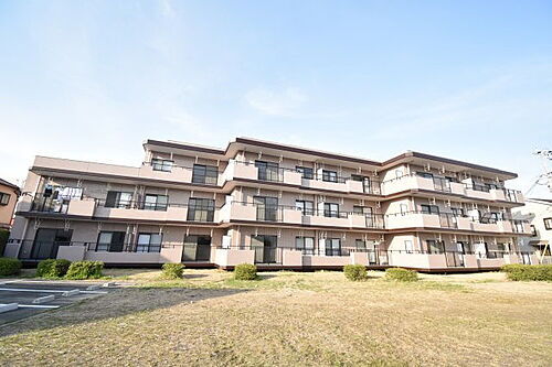 大阪府堺市西区浜寺諏訪森町西３丁 築33年6ヶ月 3階建