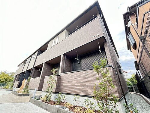 大阪府松原市天美西４丁目 2階建 