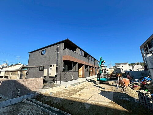 大阪府藤井寺市沢田２丁目  2階建