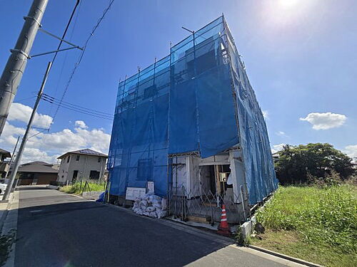 千葉県千葉市中央区寒川町１丁目 3階建 