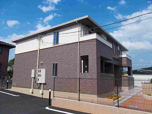 兵庫県たつの市揖西町土師３丁目 築8年7ヶ月 2階建