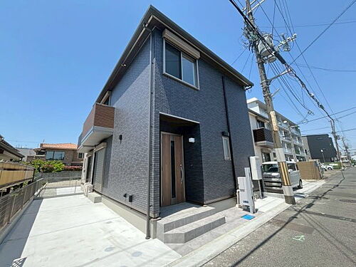 大阪府泉大津市東豊中町１丁目 2階建 築1年未満