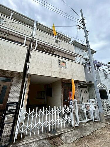 大阪府高石市千代田３丁目 築32年1ヶ月 3階建