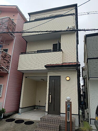 大阪府和泉市富秋町２丁目 3階建 築24年2ヶ月