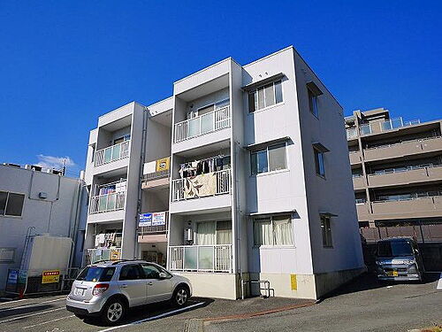 奈良県生駒市東生駒１丁目 築35年9ヶ月 3階建