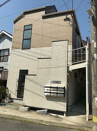 神奈川県横浜市神奈川区松見町２丁目 2階建