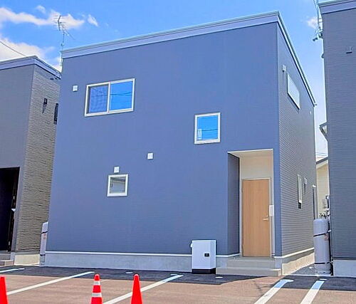 岐阜県大垣市東前３丁目 2階建
