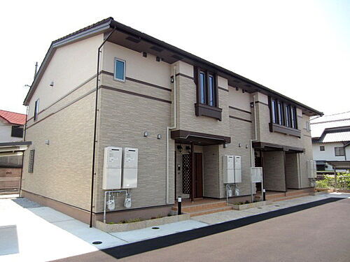 大阪府岸和田市磯上町４丁目 築9年7ヶ月 2階建