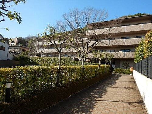 兵庫県神戸市東灘区岡本８丁目 築28年 3階建