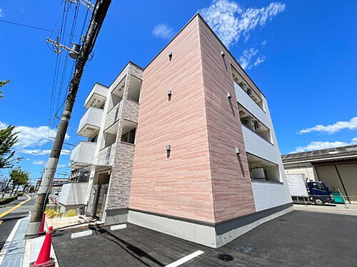 大阪府和泉市伯太町２丁目 3階建 築2年4ヶ月