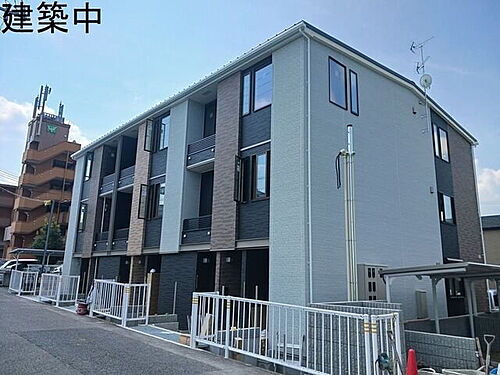 大阪府岸和田市額原町  3階建