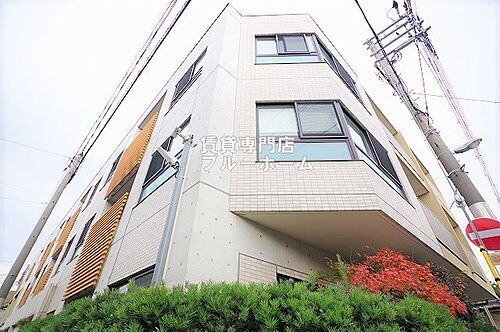 大阪府大阪市住吉区万代３丁目 築13年10ヶ月 3階建