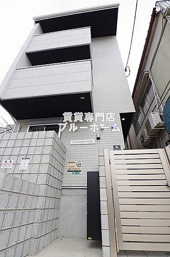 大阪府堺市堺区寺地町東３丁 築4年3ヶ月 3階建