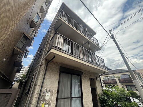 兵庫県神戸市東灘区甲南町２丁目 築27年9ヶ月 3階建