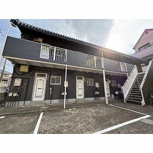 レピュート高岡Ｂ