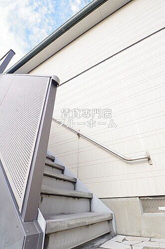 大阪府堺市北区長曽根町 築22年11ヶ月 2階建