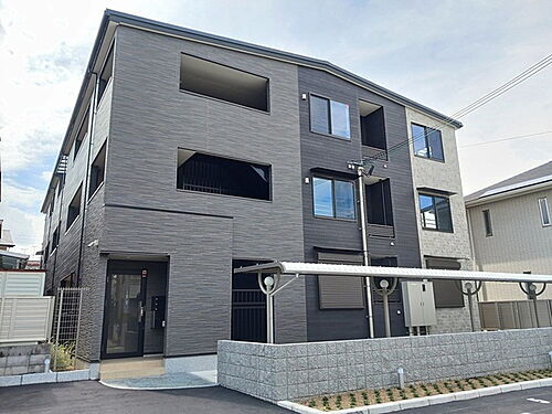 大阪府堺市東区日置荘西町２丁 3階建 