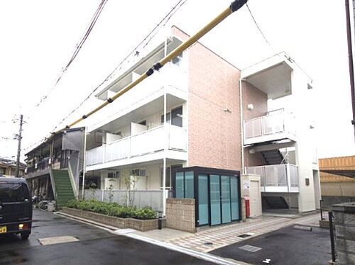 大阪府高槻市川西町２丁目 築17年4ヶ月 3階建